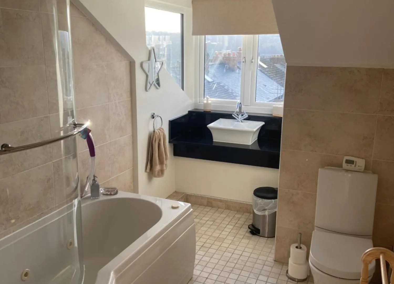 County Loft Penthouse Apartment Whitby