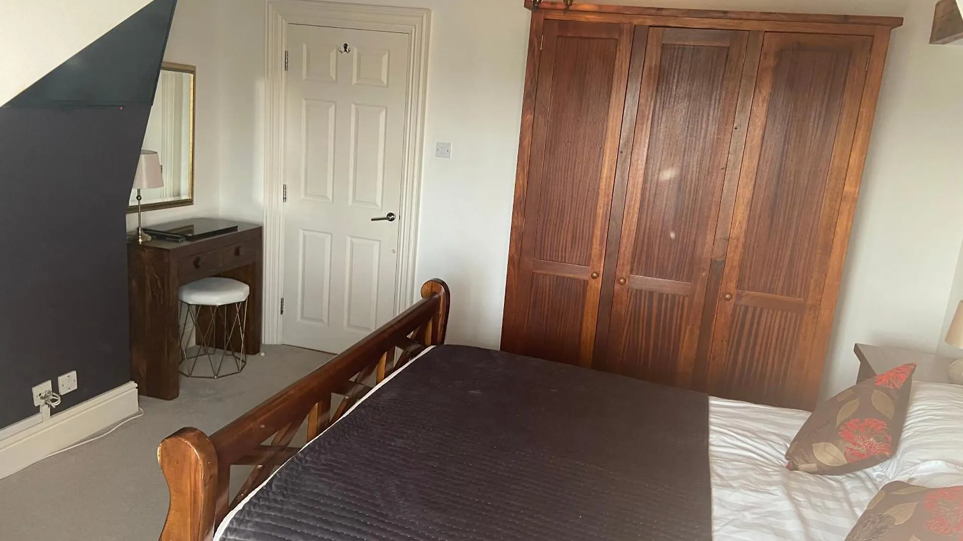 County Loft Penthouse Apartment Whitby 0*,